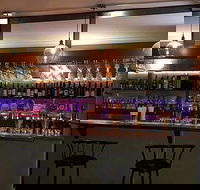 Barrel and Cruse Bistro - Australia Accommodation