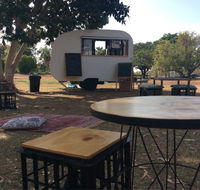 The Black Russian Caravan Bar - Australia Accommodation