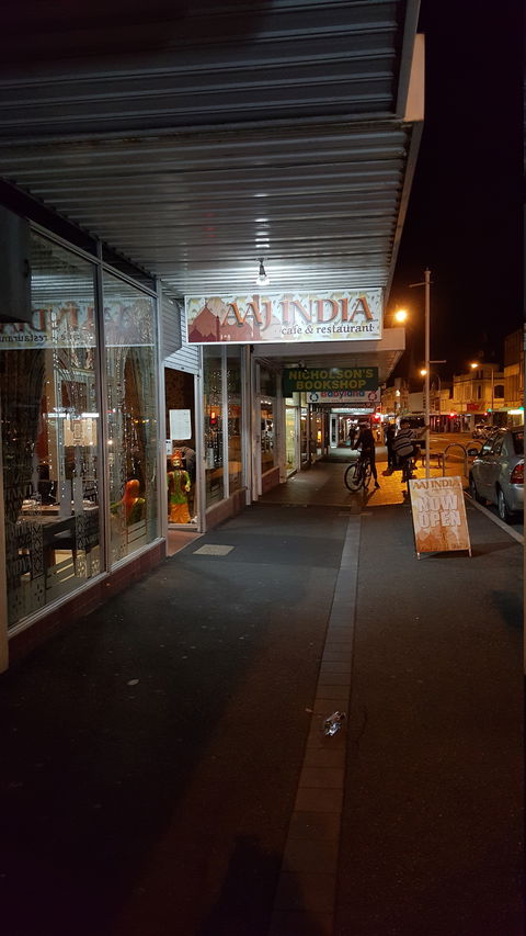 AAJ India Cafe & Restaurant - Australia Accommodation 4
