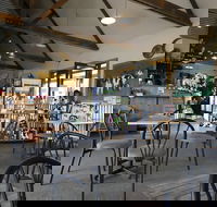 Holy Cow Cafe - Australia Accommodation