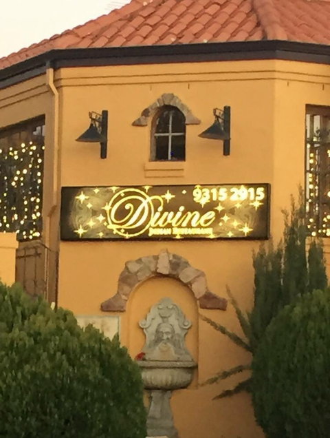Divine Indian Restaurant - Australia Accommodation 3