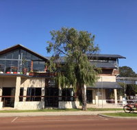 The Pour House Bar and Kitchen - Australia Accommodation