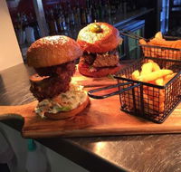 Sandy's Bar and Grill - Australia Accommodation