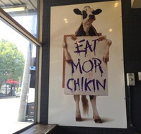 Smokey Chooks - Australia Accommodation