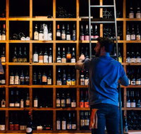 The Alps Wine Shop  Bar - Australia Accommodation