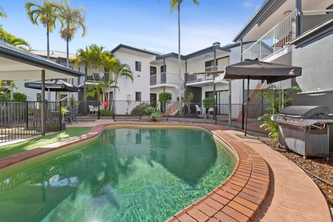 The Coffee House Apartments & Bistro - Australia Accommodation 13