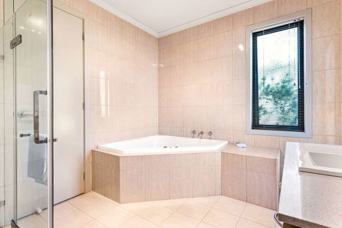 Quality Suites Point Cook Seasons 5 - Australia Accommodation 7