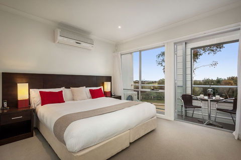 Quest Sanctuary Lakes - Australia Accommodation 1