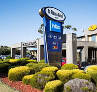 Nightcap at St Albans Hotel - Australia Accommodation
