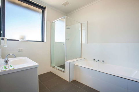 Nightcap At St Albans Hotel - Australia Accommodation 2