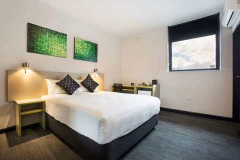 Nightcap At St Albans Hotel - Australia Accommodation 5
