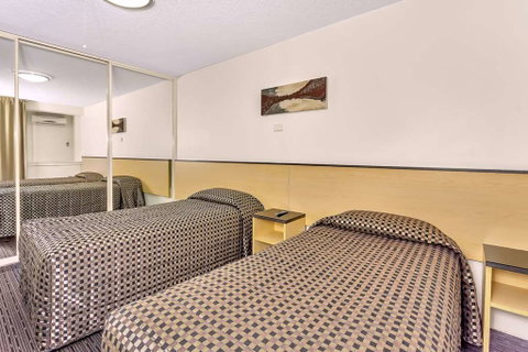 Comfort Inn & Suites Goodearth - Australia Accommodation 7