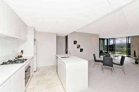 Astra Canberra Manhattan - Australia Accommodation 10