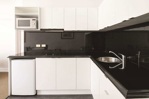 Adina Apartment Hotel Anzac Square - Australia Accommodation 8