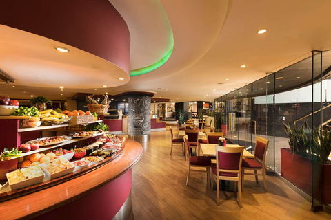 Stamford Plaza Adelaide - Australia Accommodation 9