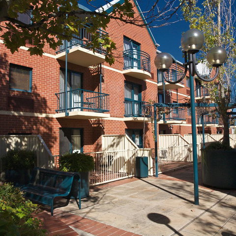 BreakFree Adelaide on Hindley - Australia Accommodation 1