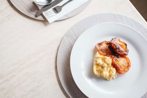 Quality Suites Banksia Gardens - Australia Accommodation 13