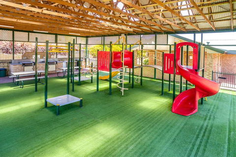 Quality Suites Banksia Gardens - Australia Accommodation 16