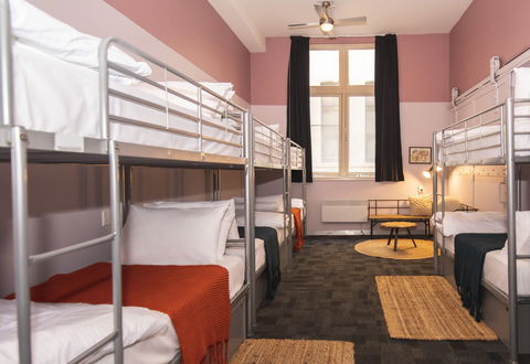 United Backpackers - Australia Accommodation 9