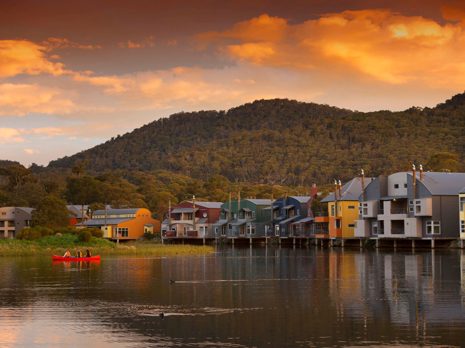 Eucumbene NSW Australia Accommodation