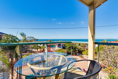 Aqualuna Beach Resort - Australia Accommodation 0