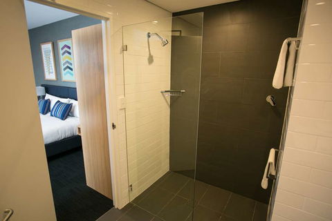Alpha Hotel Eastern Creek - Australia Accommodation 1