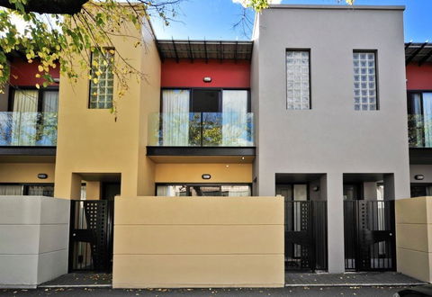 RNR Apartments, Adelaide - Australia Accommodation 0