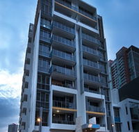 Meriton Suites Southport - Australia Accommodation