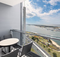 Meriton Suites Southport - Australia Accommodation
