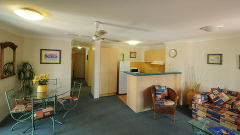 Aruba Beach Resort - Australia Accommodation 1
