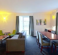 Abode Narrabundah - Australia Accommodation