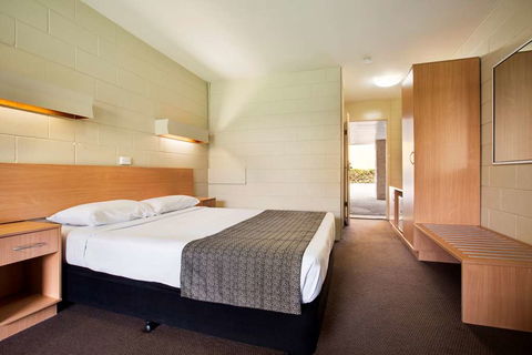 Dalrymple Motel - Australia Accommodation 4