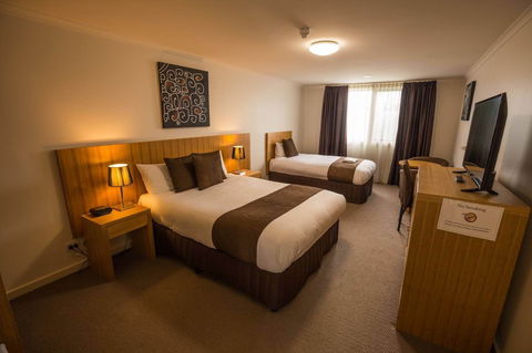 Bairnsdale International - Australia Accommodation 6