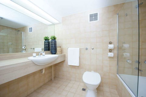Best Western Plus Hotel Lord Forrest - Australia Accommodation 4