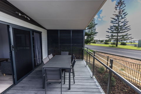 Discovery Parks Koombana Bay - Australia Accommodation 12