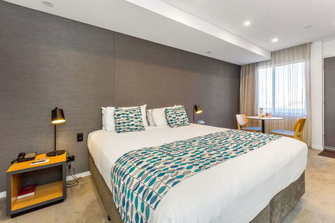 Quality Hotel Lighthouse - Australia Accommodation 6