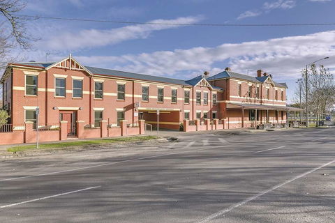 Lake Inn Ballarat - Australia Accommodation 0
