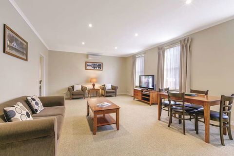 Lake Inn Ballarat - Australia Accommodation 11