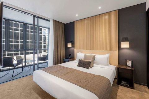 SKYE Suites Sydney - Australia Accommodation 3
