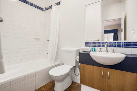 Karratha Central Apartments - Australia Accommodation 6