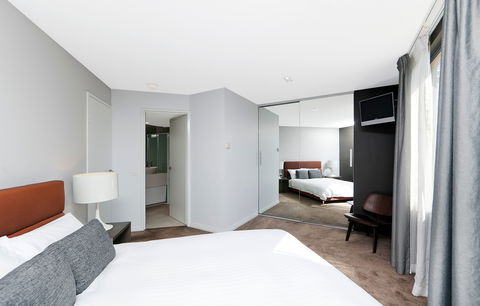 Astra Apartments The Griffin - Australia Accommodation 10