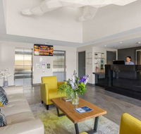 H on Mitchell Apartment Hotel - Australia Accommodation