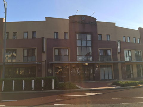 Joondalup City Hotel - Australia Accommodation 0