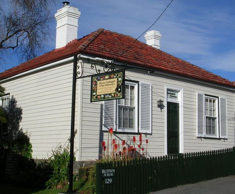 Alice's Cottages - Australia Accommodation 0