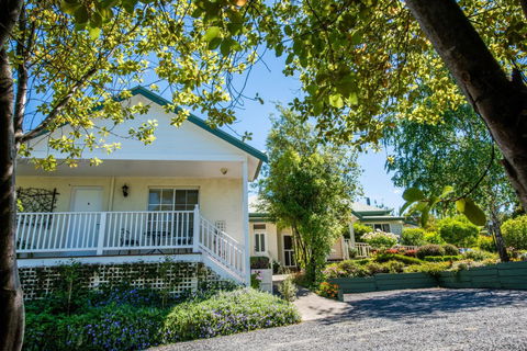 Yarra Gables Motel - Australia Accommodation 1