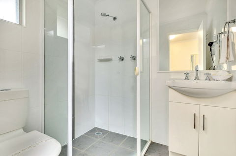 Jackie Howe Motel - Australia Accommodation 2