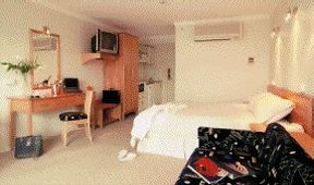 Astor Metropole & Apartment - Australia Accommodation 0