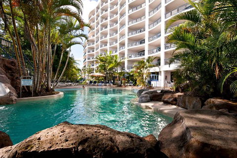 Ramada Resort Golden Beach - Australia Accommodation 1