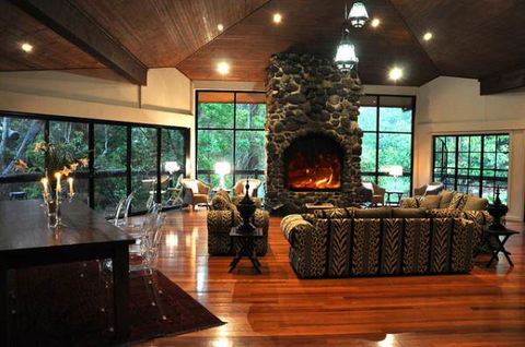 Escarpment Retreat - Australia Accommodation 1