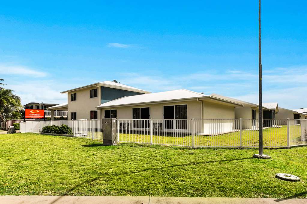 Illawong Beach QLD Australia Accommodation